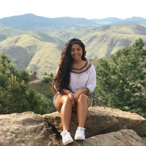 Meet your Posher, Amairany